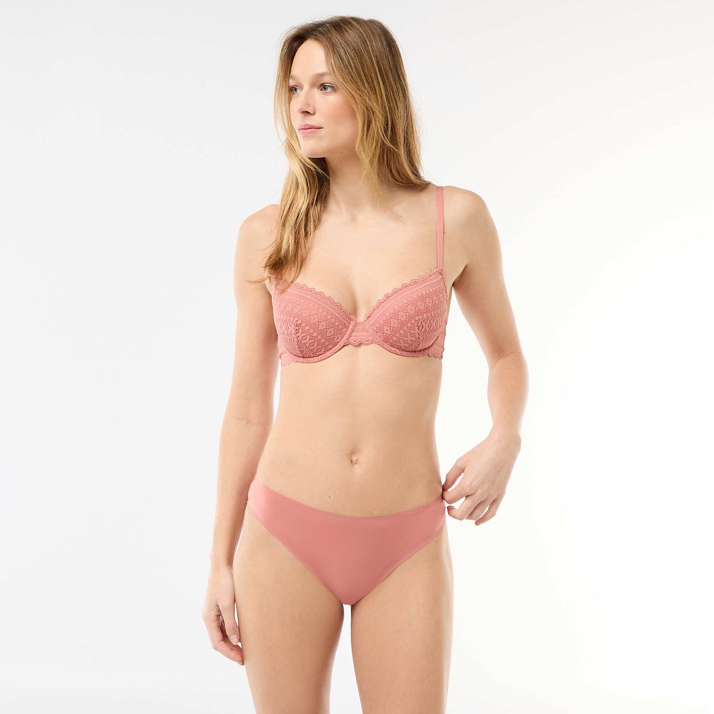 Soutien-gorge corbeille en dentelle ROSE