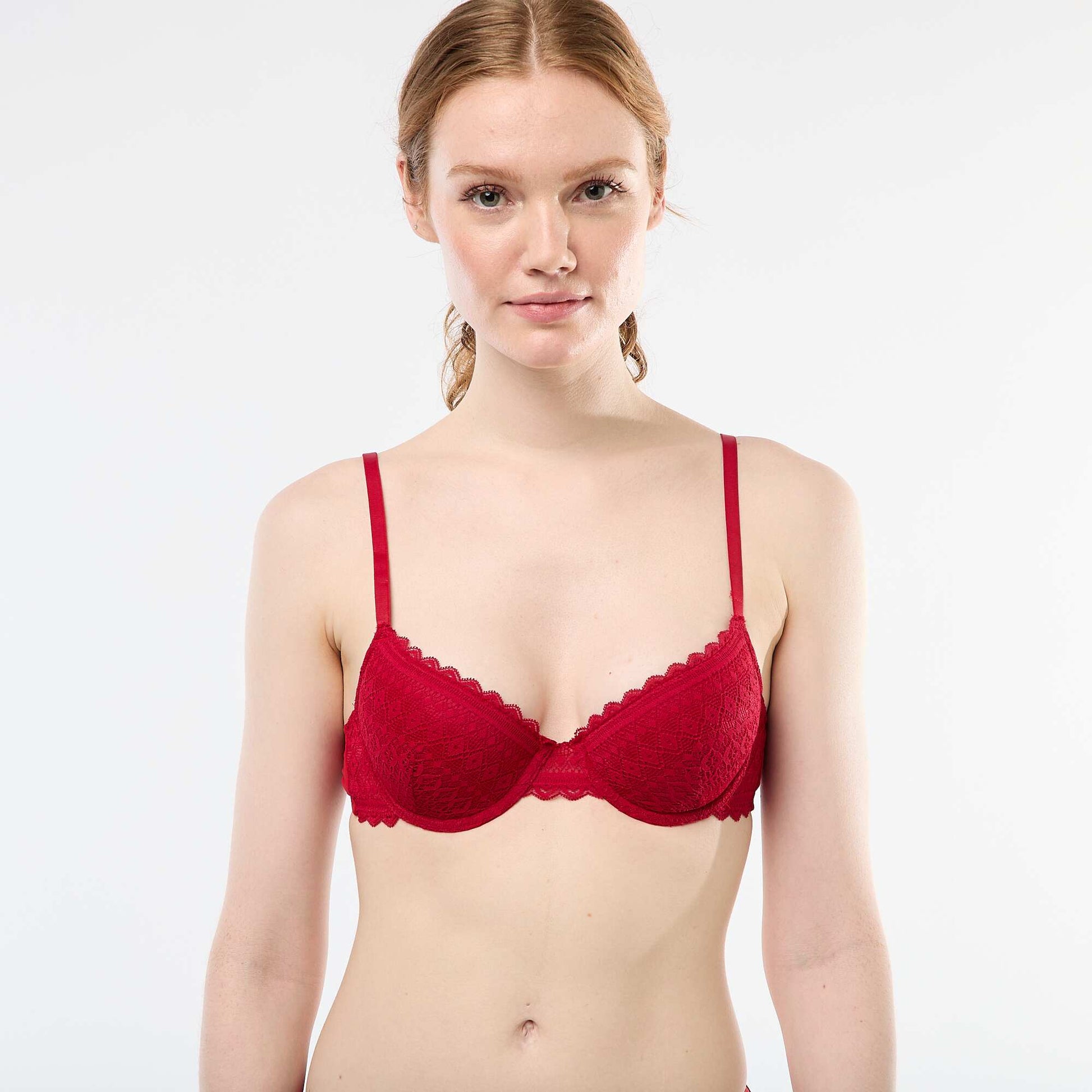 Soutien-gorge corbeille en dentelle ROUGE