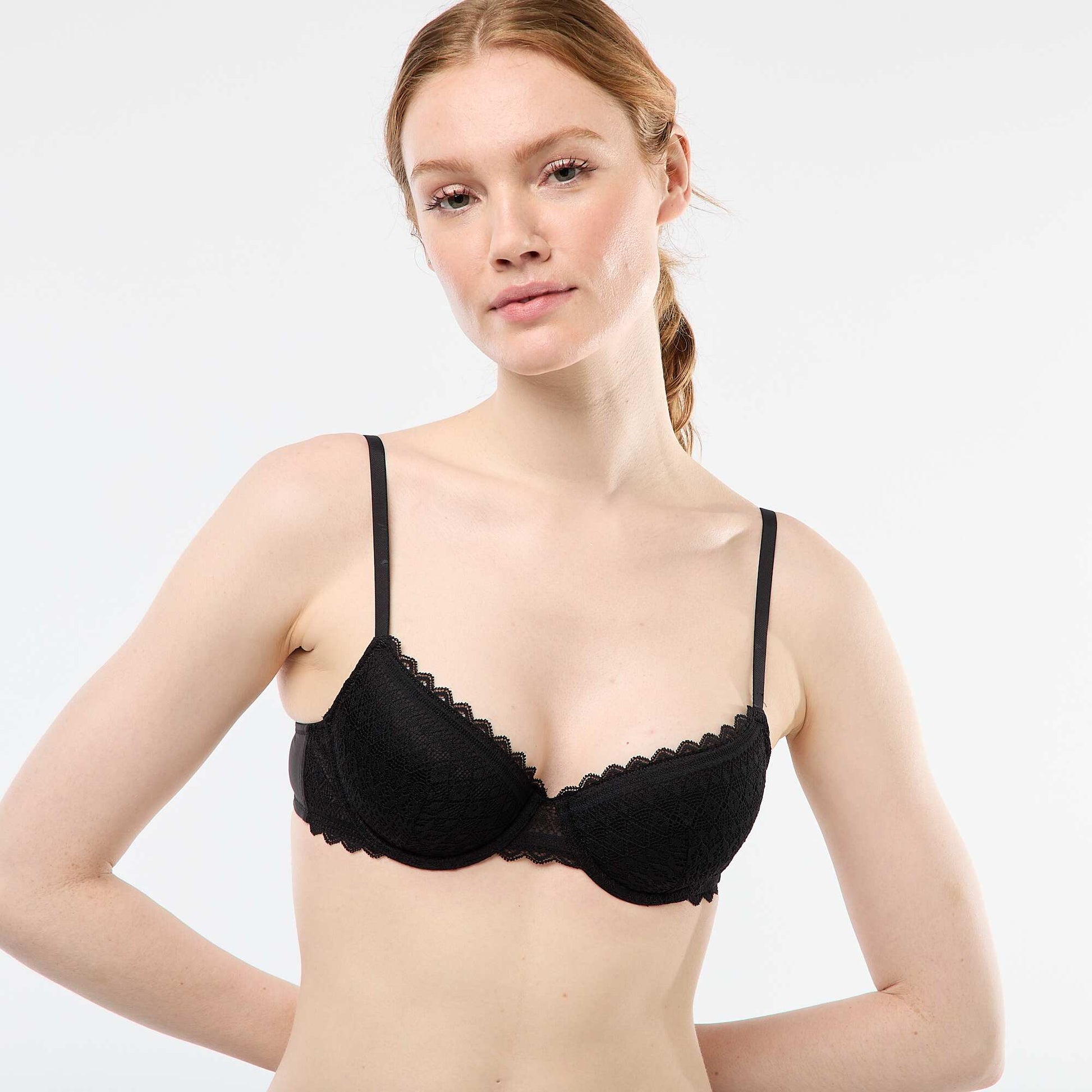 Soutien-gorge corbeille en dentelle NOIR