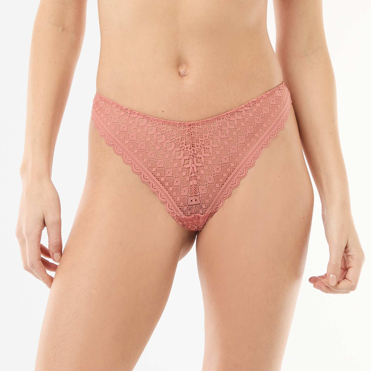 Tanga en dentelle ROSE