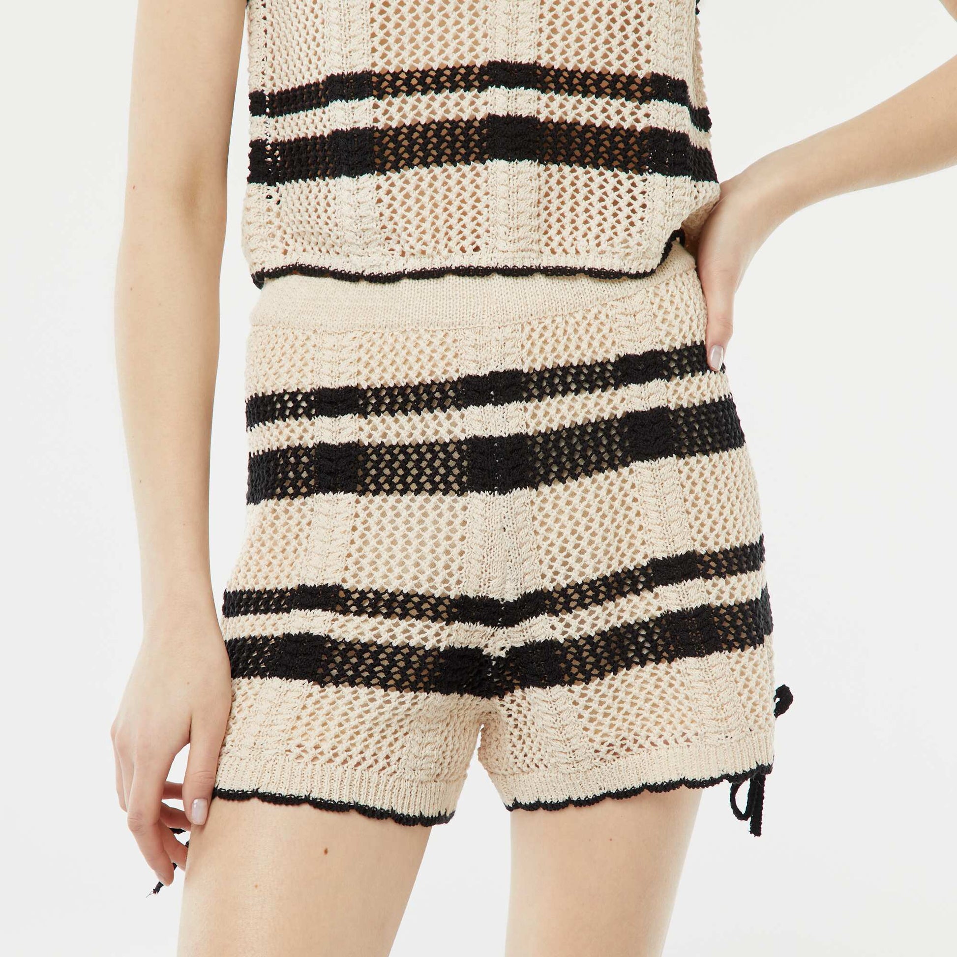 Short en crochet NOIR