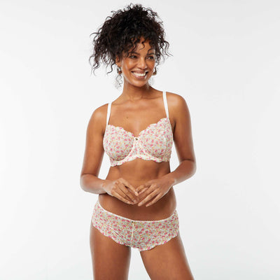 Shorty en dentelle fleurie ajourée ROSE