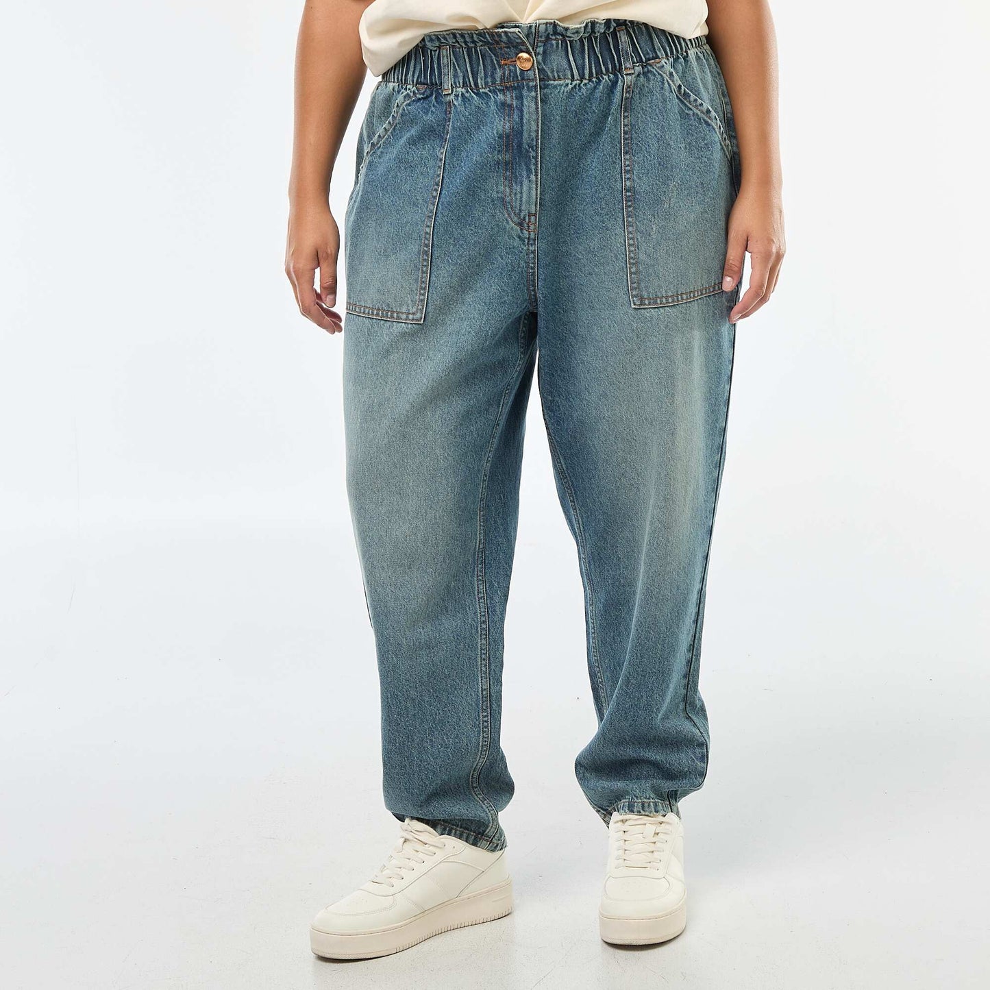 Jean mom à la taille élastiquée BLEU