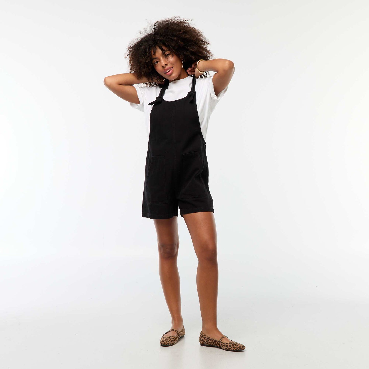 Salopette short avec bretelles nouées NOIR