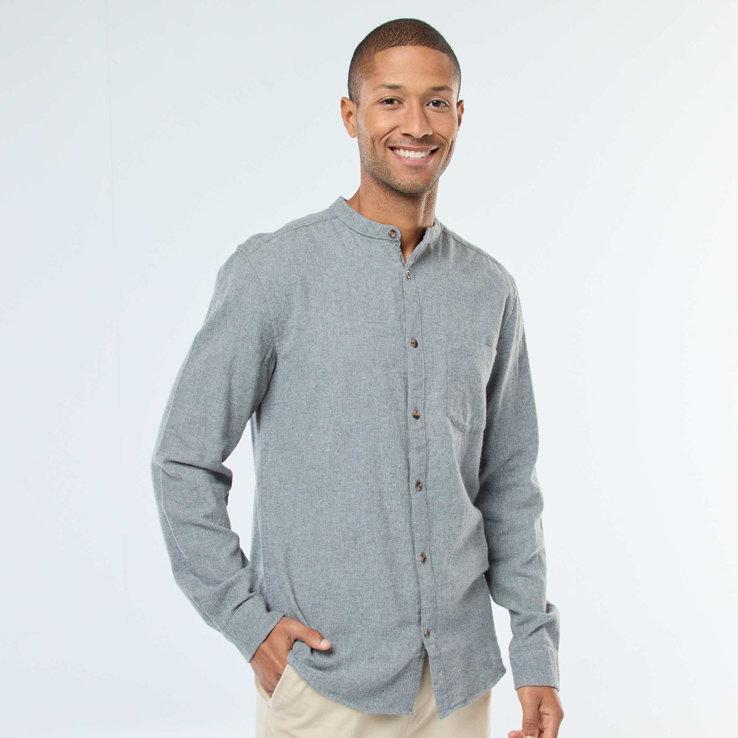 Chemise en flanelle uni avec un col mao GRIS