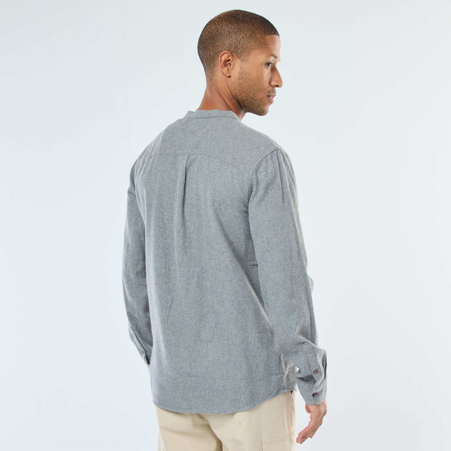 Chemise en flanelle uni avec un col mao GRIS