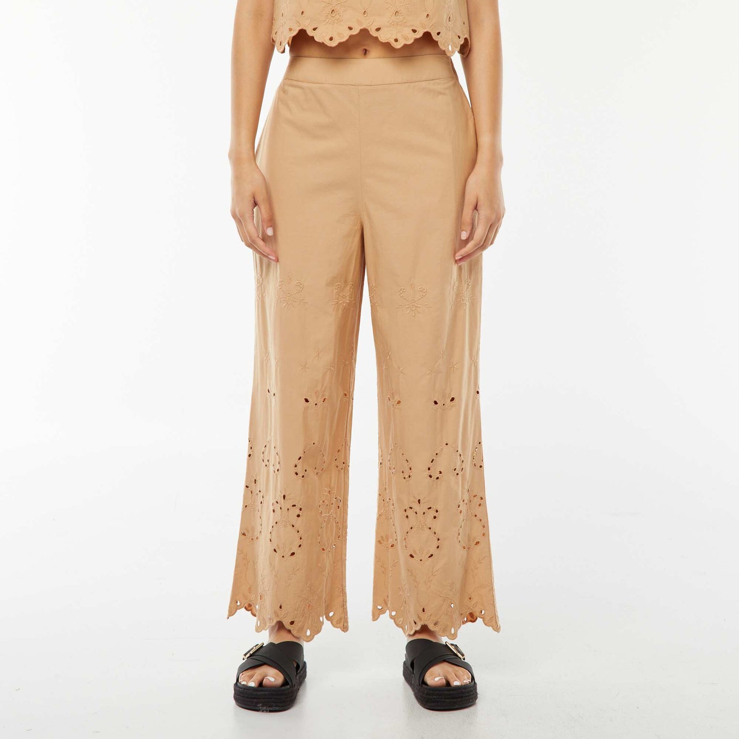 Pantalon large en broderie anglaise BEIGE