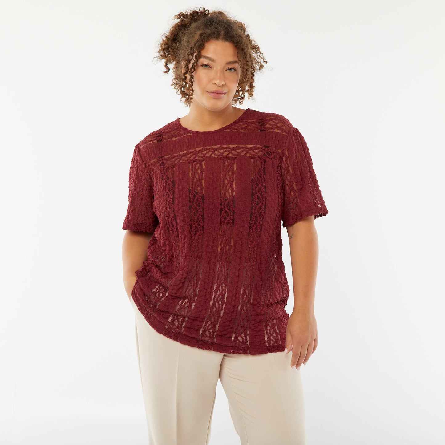 T-shirt en maille dentelée à manches courtes ROUGE