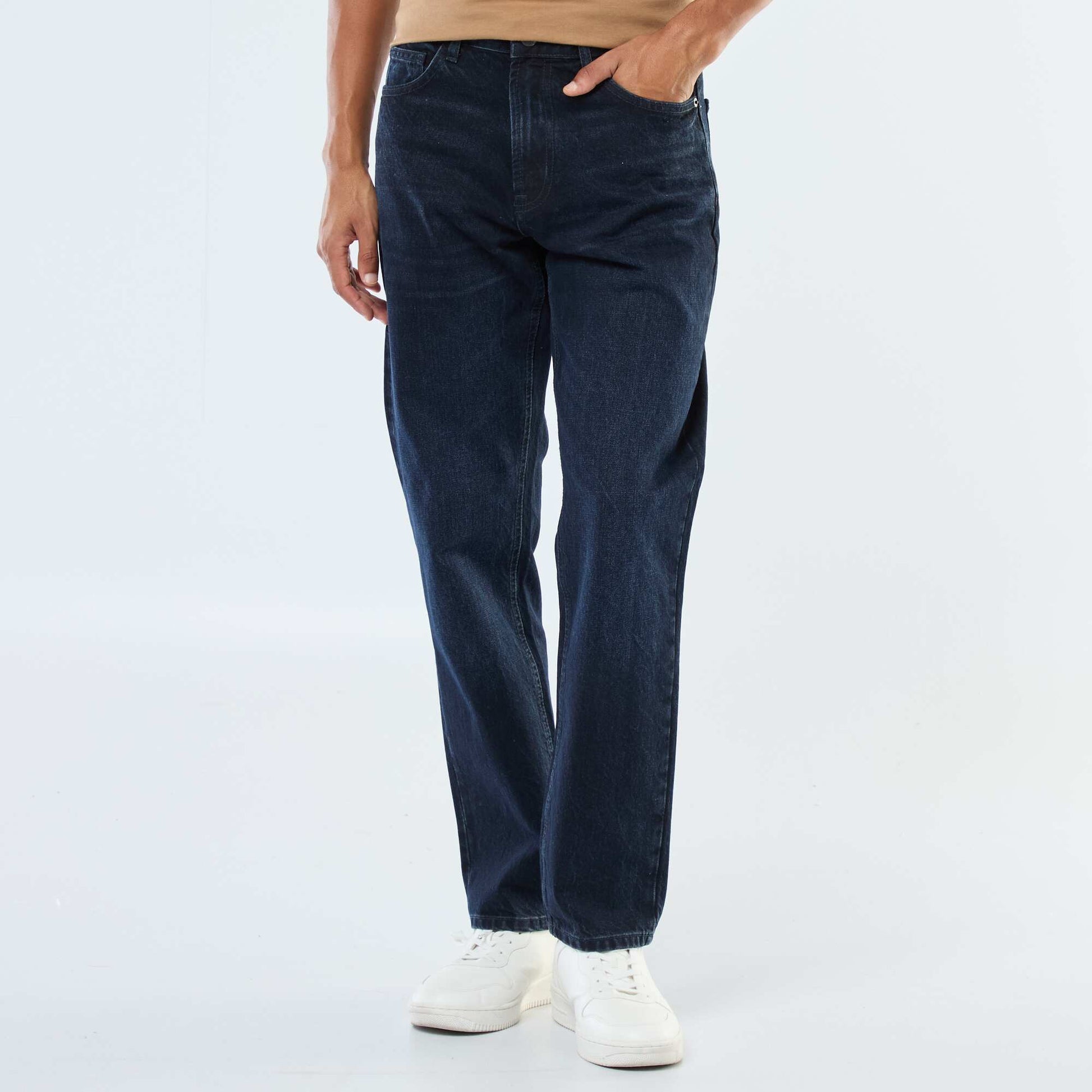Jean regular 5 poches BLEU DéLAVé