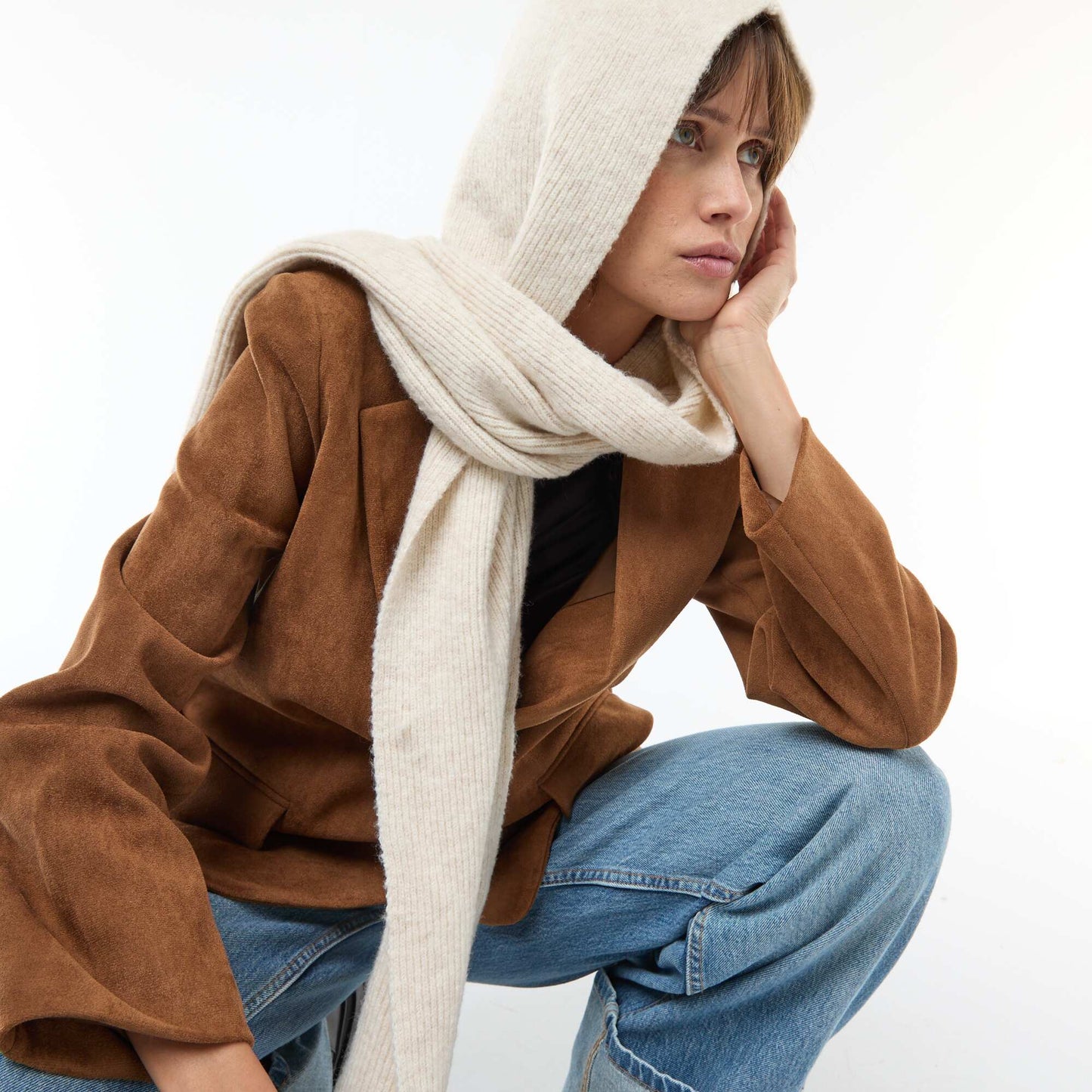 Echarpe en tricot avec capuche intégrée BEIGE