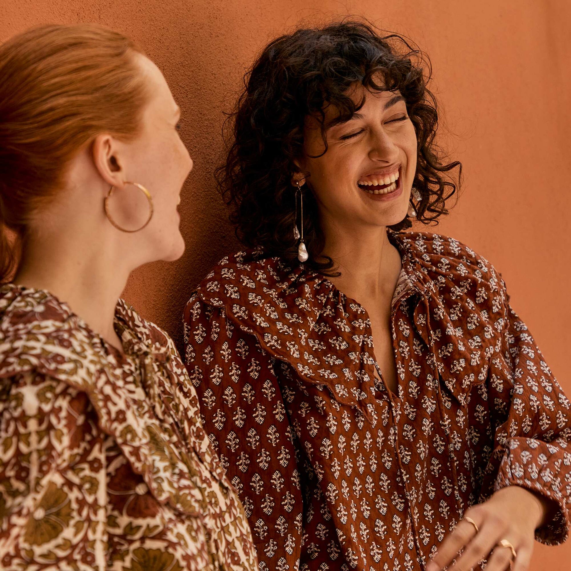 Blouse avec large col claudine MARRON