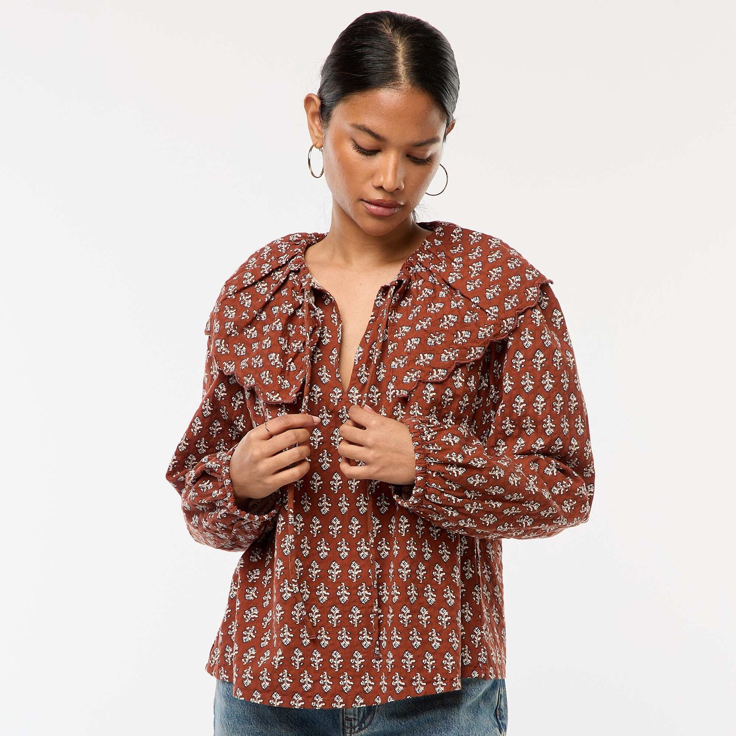 Blouse avec large col claudine MARRON
