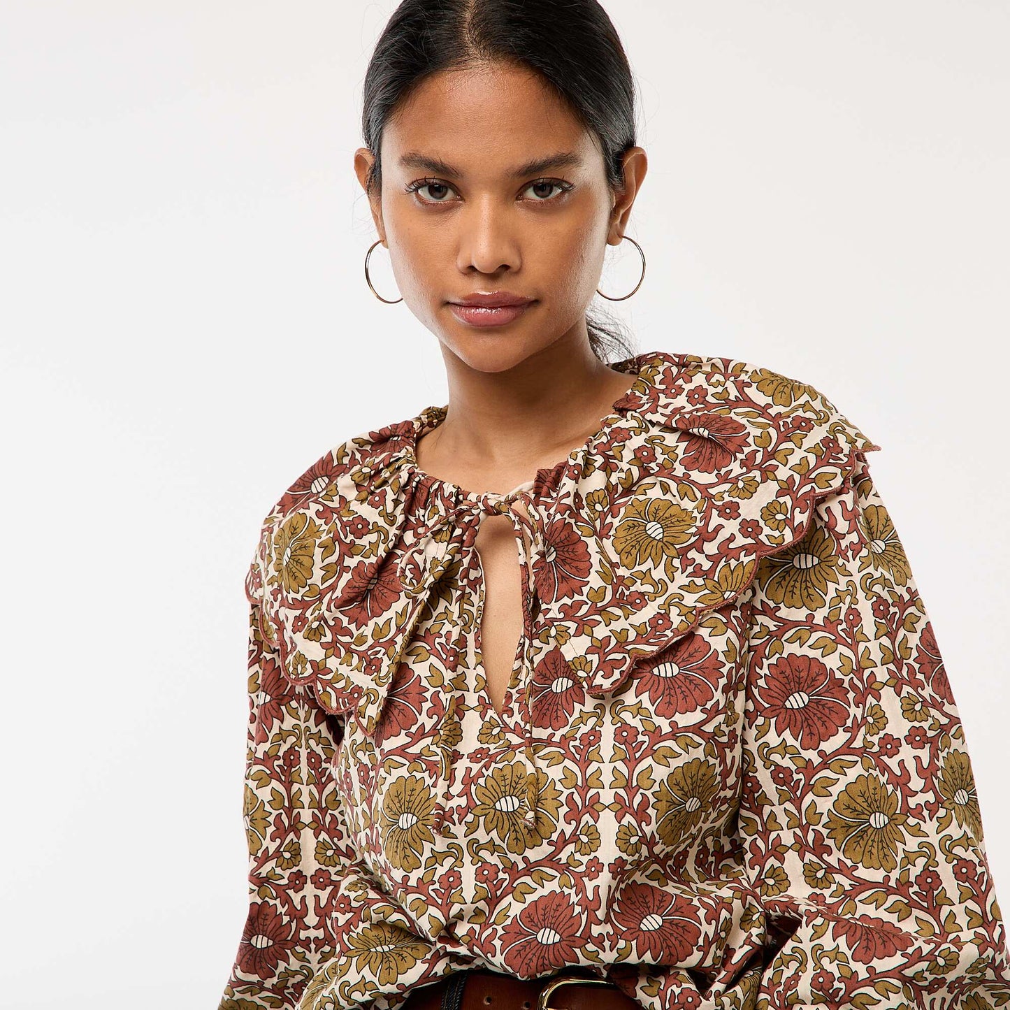 Blouse avec large col claudine BEIGE