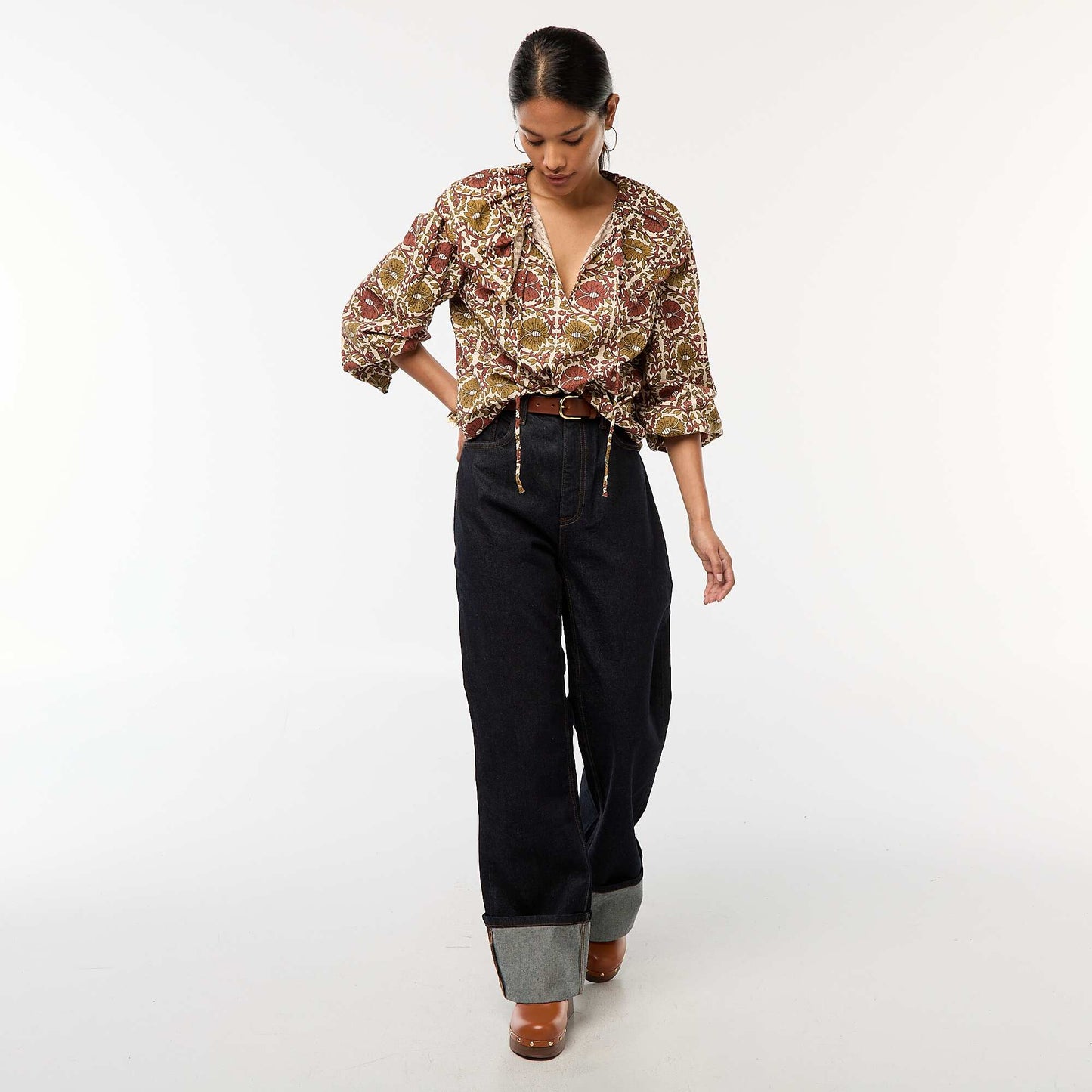 Blouse avec large col claudine BEIGE