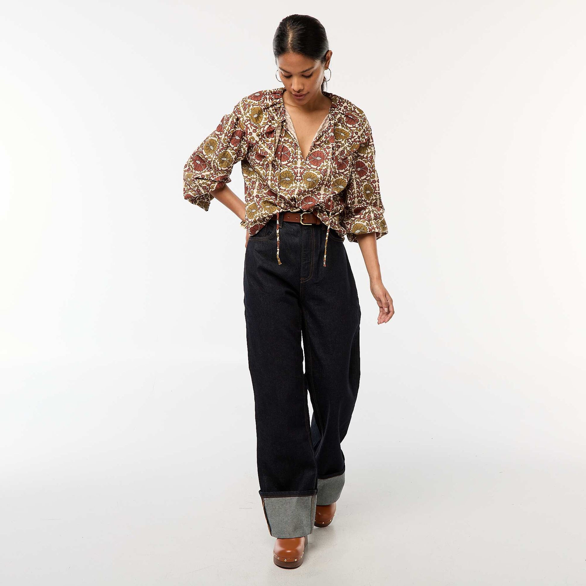 Blouse avec large col claudine BEIGE