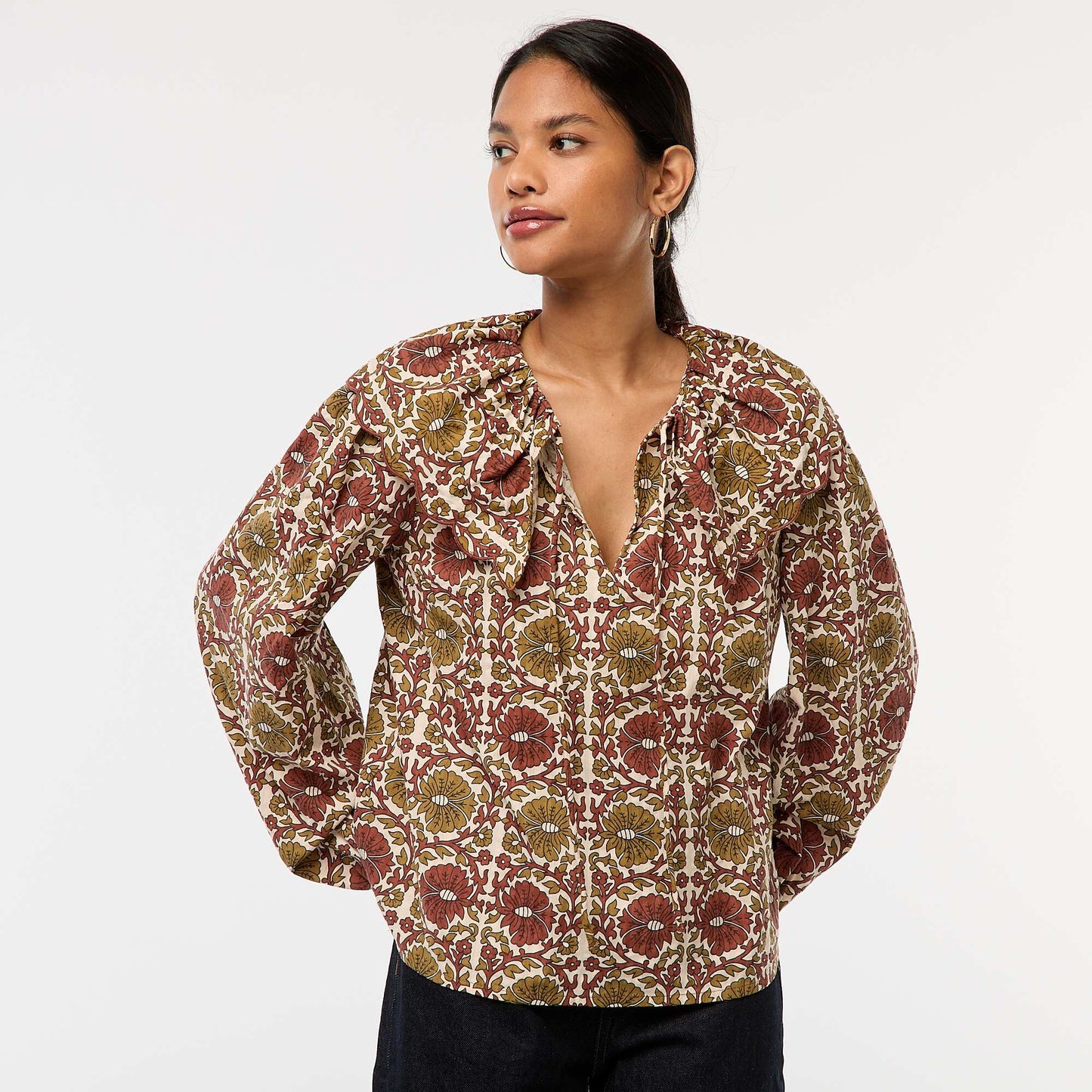 Blouse avec large col claudine BEIGE