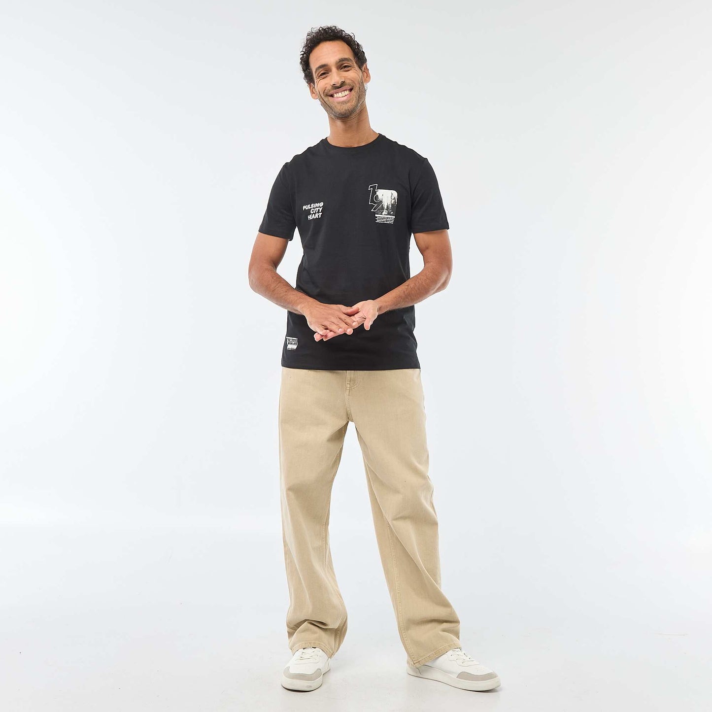 T-shirt à col rond et manches courtes imprimé NOIR