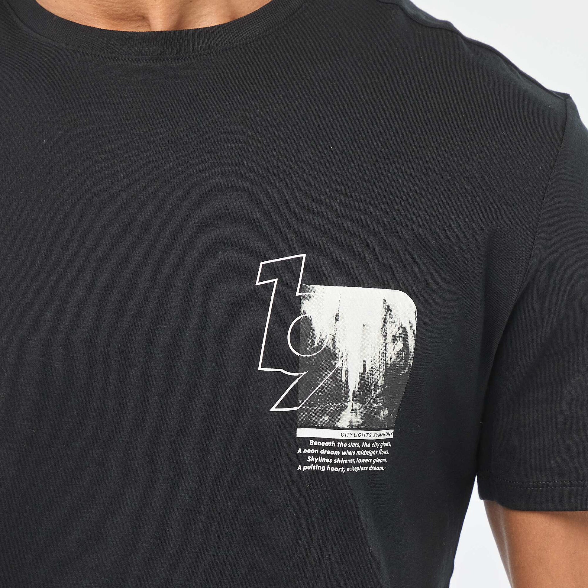T-shirt à col rond et manches courtes imprimé NOIR