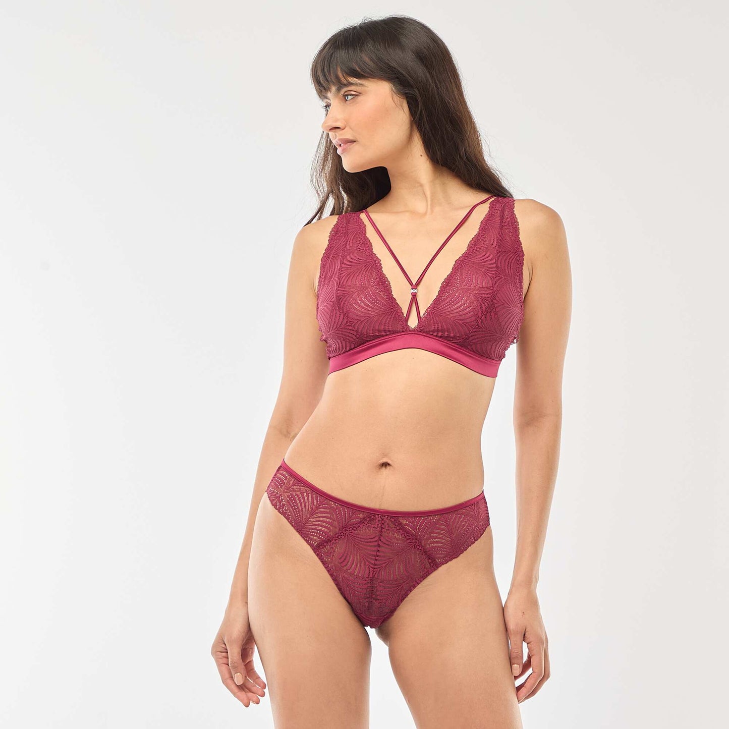 Culotte en dentelle feuillage transparente BORDEAUX