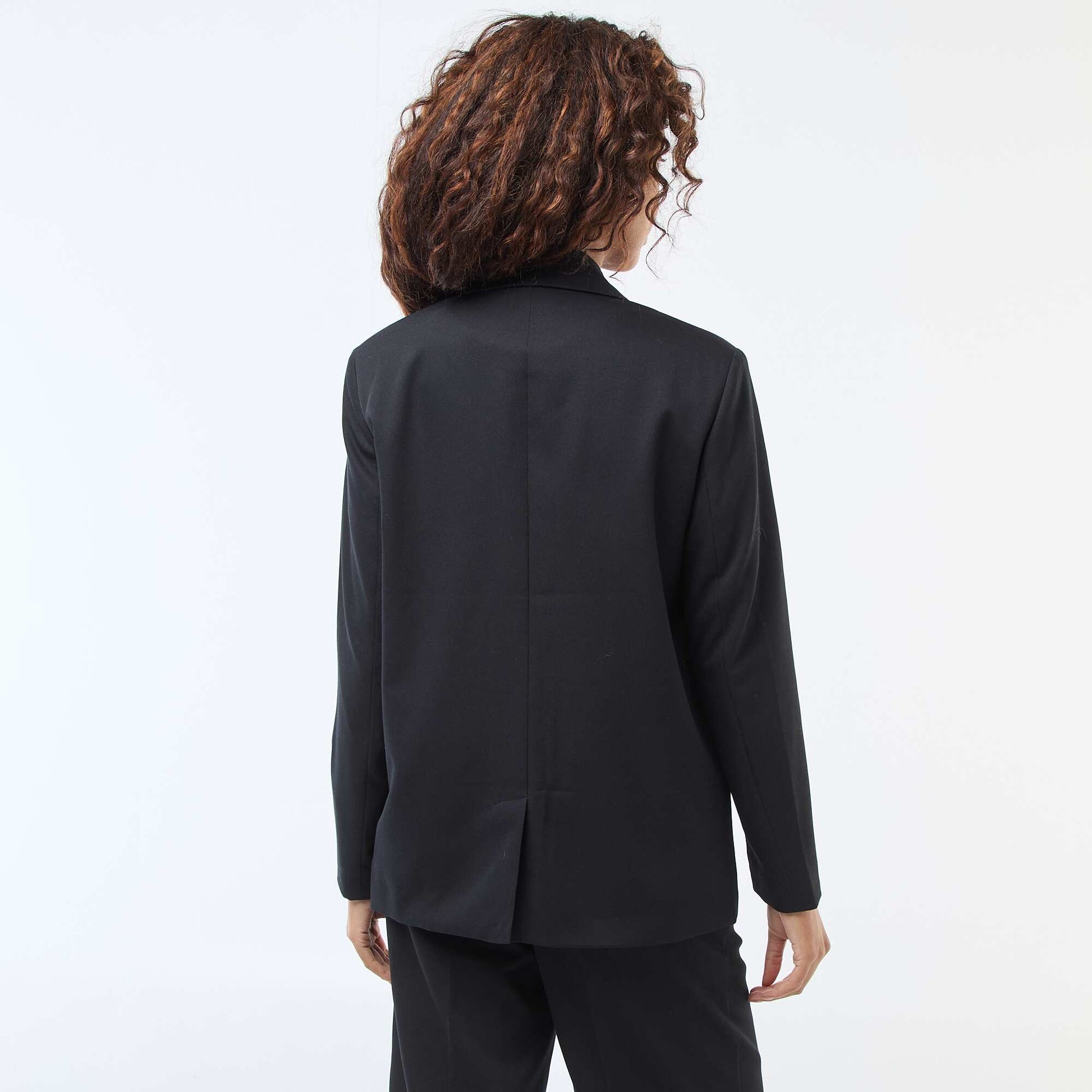 Veste de tailleur avec ouverture double boutonnage NOIR