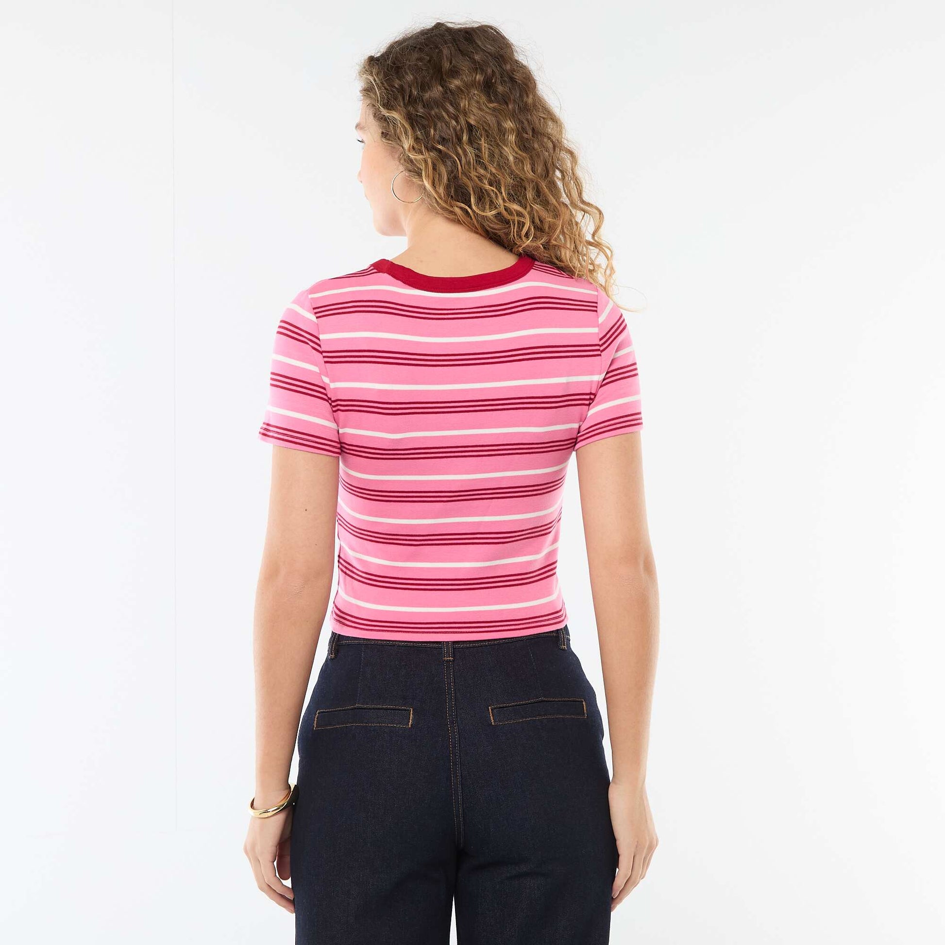 T-shirt imprimé à manches courtes à motif ROSE RAYé
