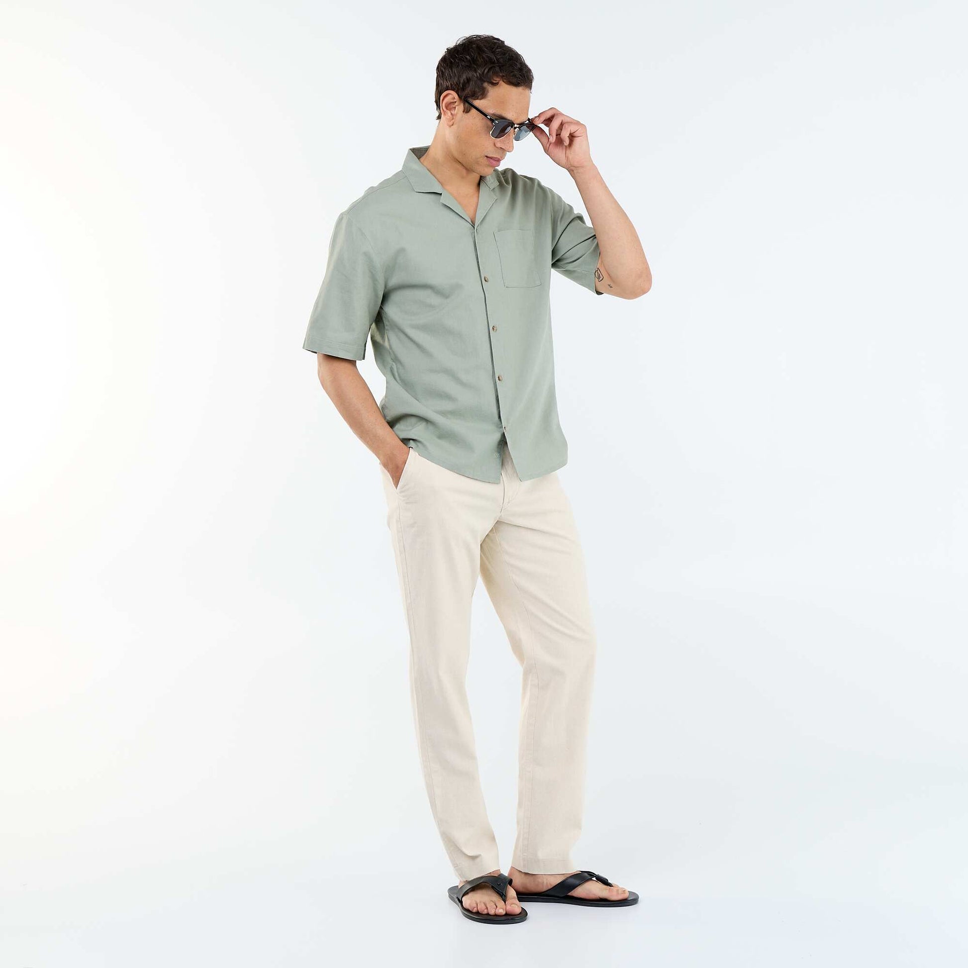 Chino uni taille standard BLANC