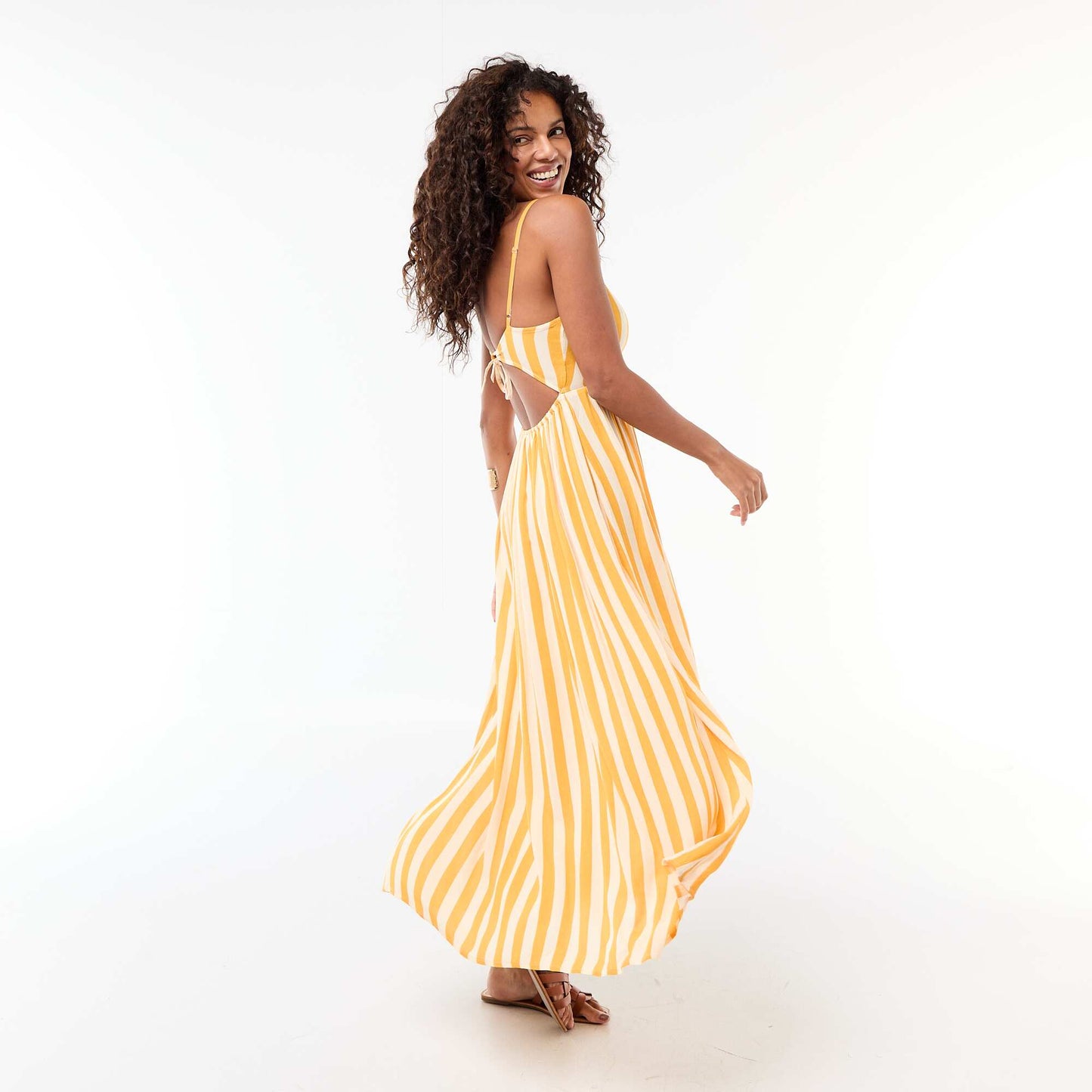 Robe longue à fines bretelles ajustables JAUNE