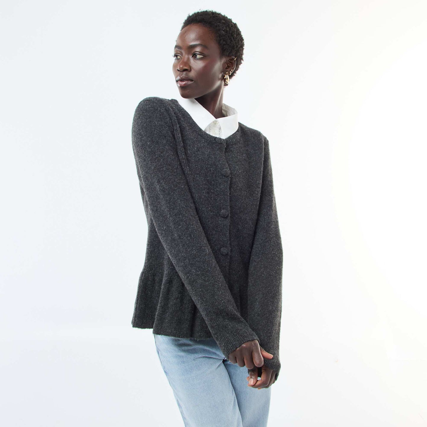 Gilet en maille fine jauge à base volantée GRIS