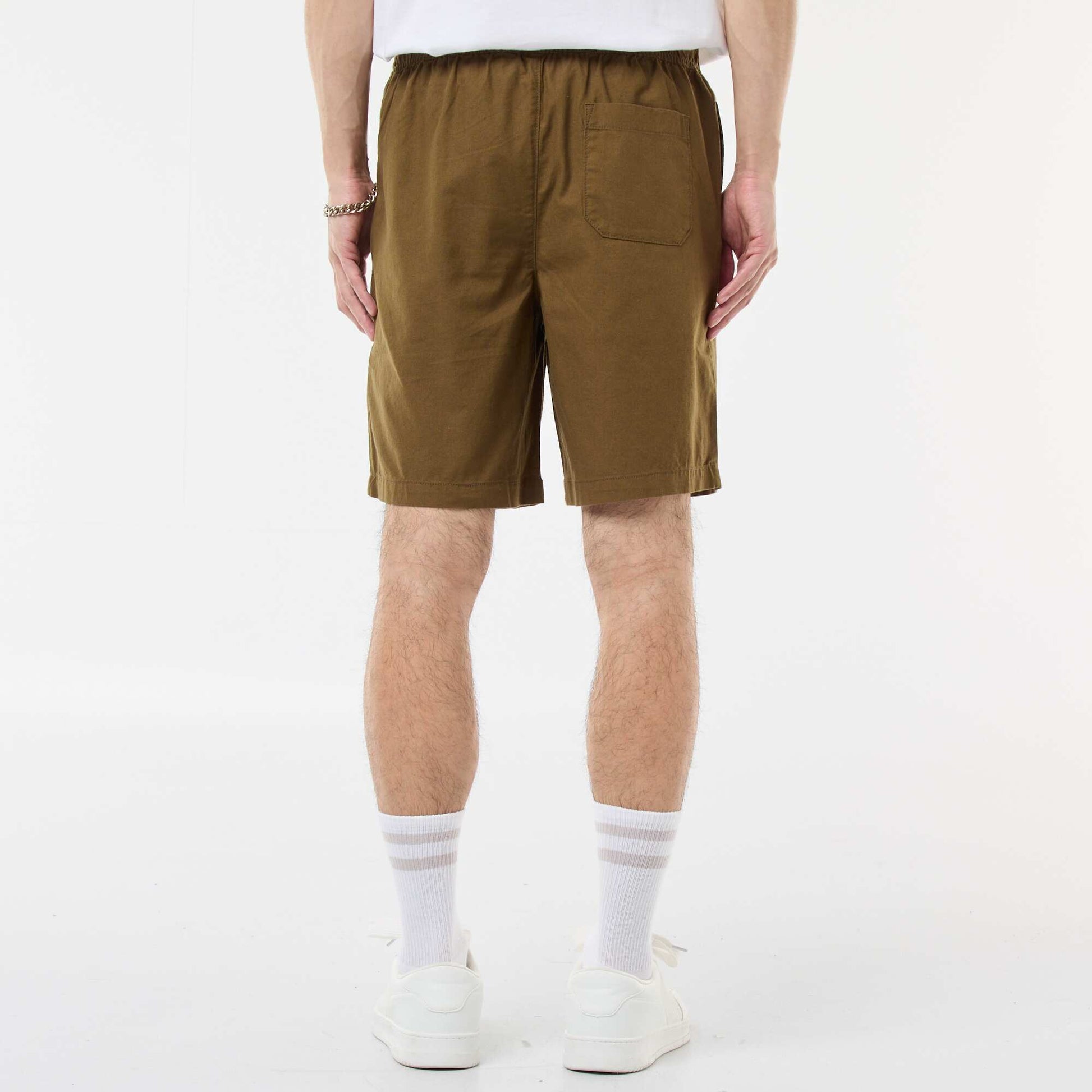 Bermuda uni en coton et lin VERT