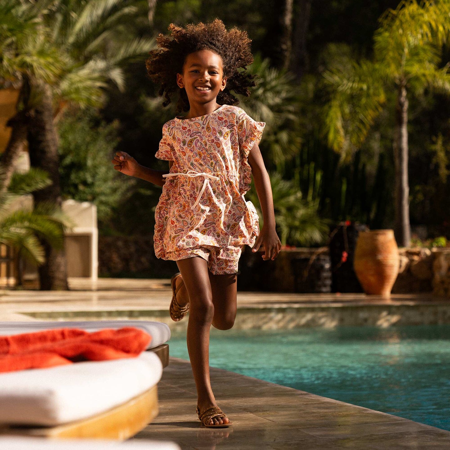 Robe forme poncho volantée ROSE