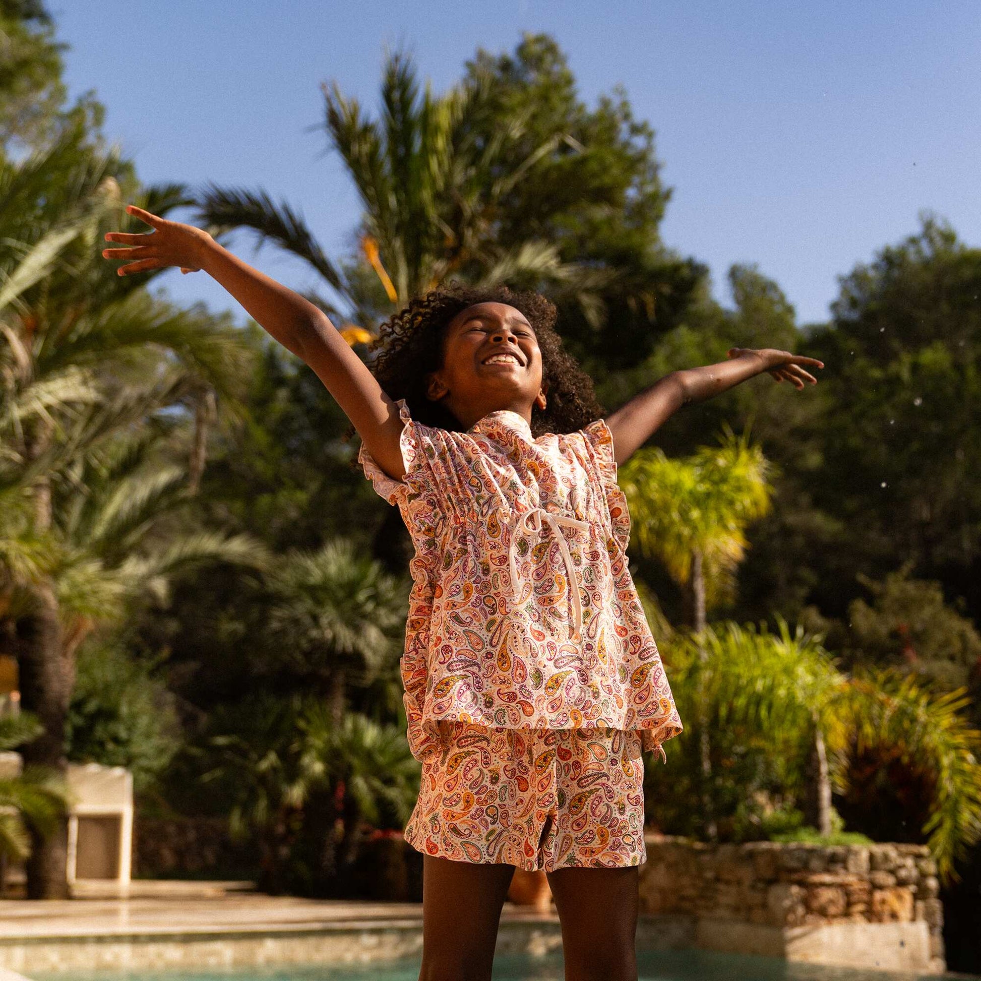 Short de bain à motif ROSE