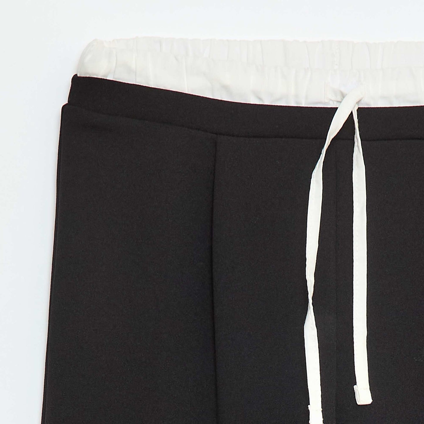 Pantalon large avec effet 2 en 1 avec style caleçon NOIR