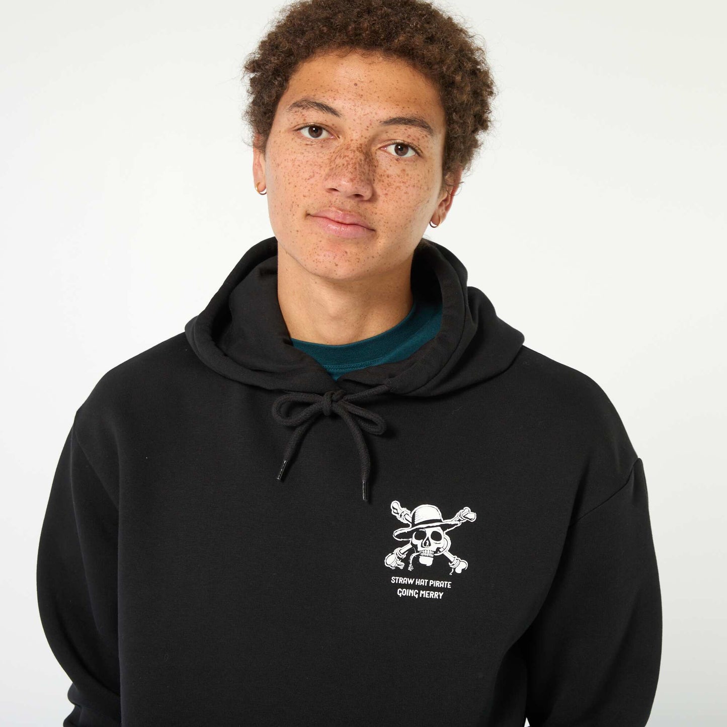 Sweat à capuche 'One piece' NOIR