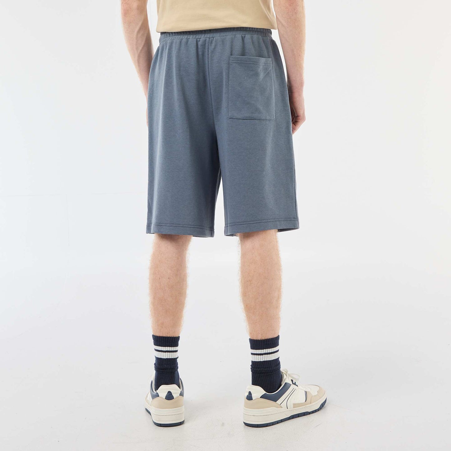 Short avec patch en coton uni GRIS