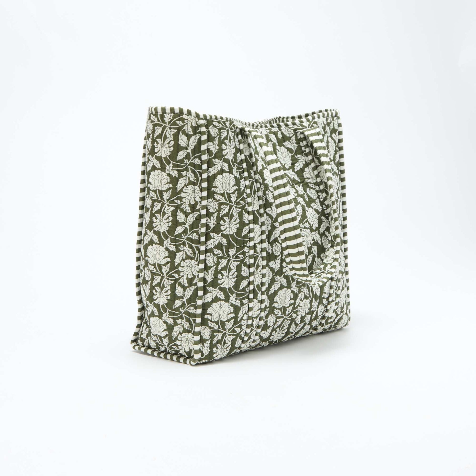 Sac cabas matelassé motif fleurs VERT