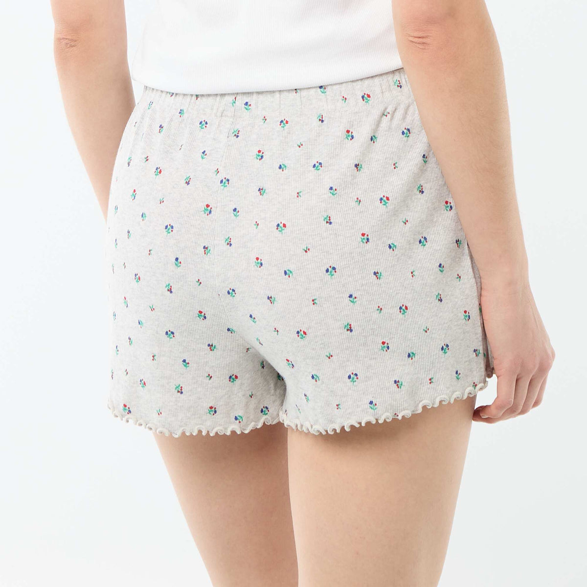 Short court de pyjama 'fleurs' all-over en coton GRIS