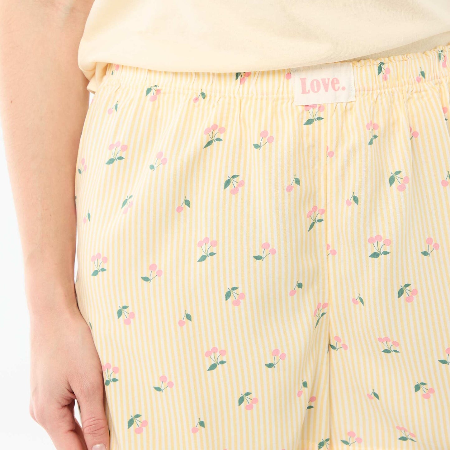 Ensemble de pyjama haut + short léger all-over rayé JAUNE
