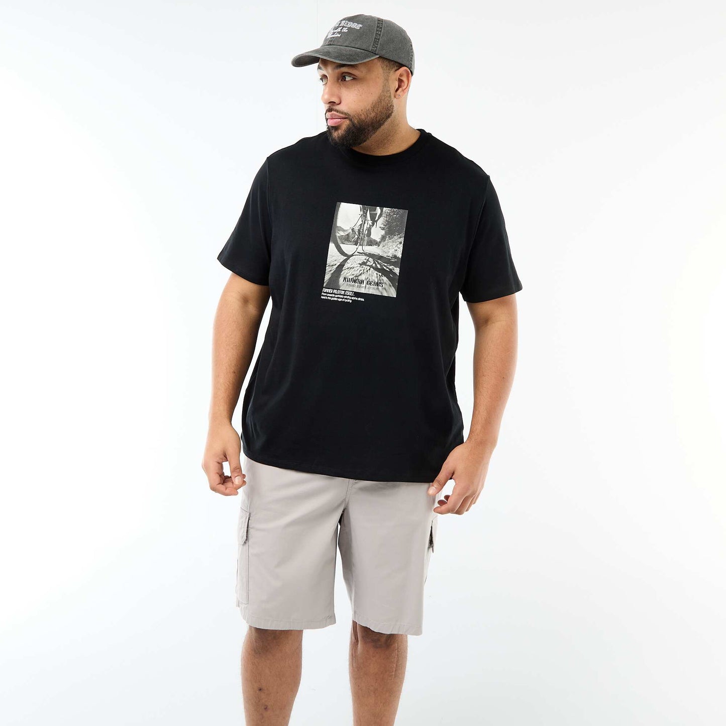 T-shirt imprimé à manches courtes et col rond NOIR