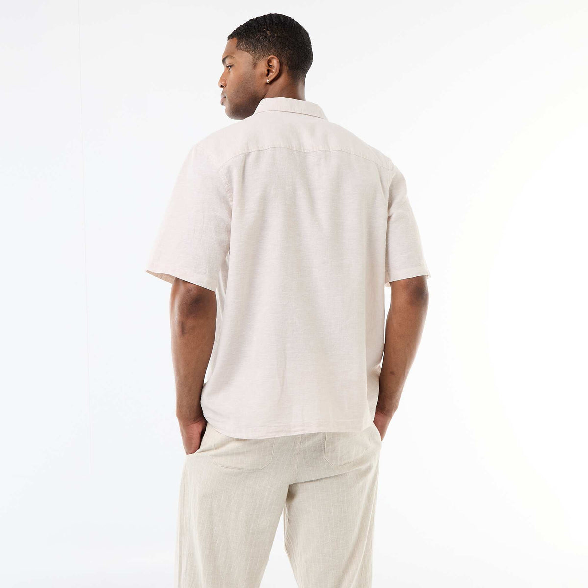 Chemise à manches courtes en lin mélangé ECRU