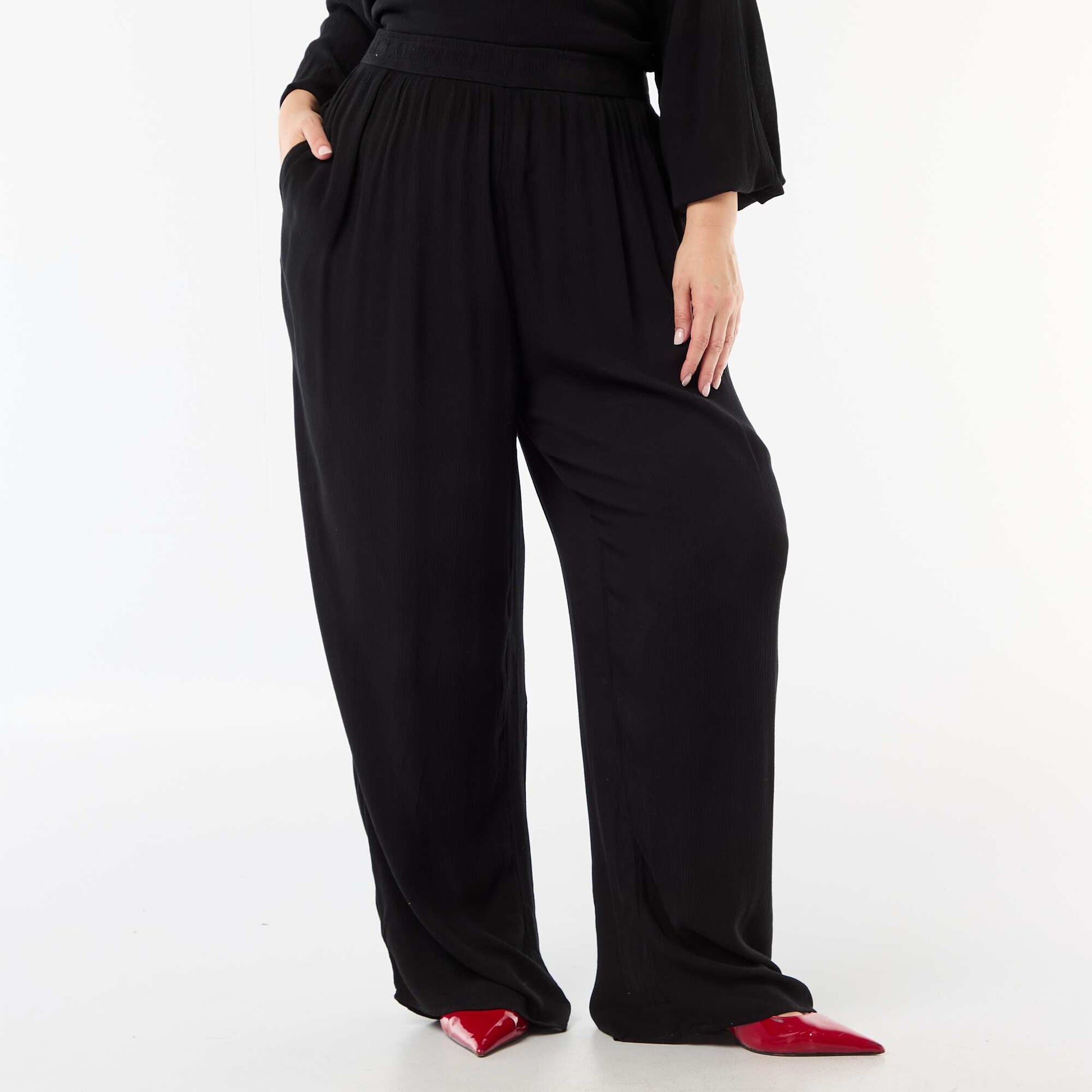 Pantalon large en maille crêpée NOIR