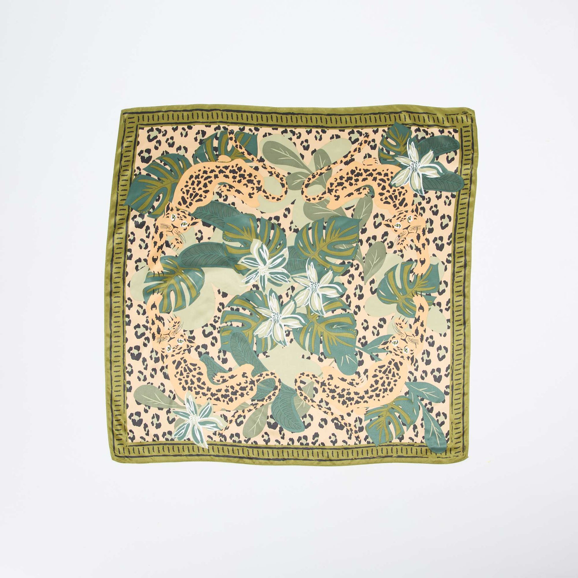 Large foulard carré à motif VERT