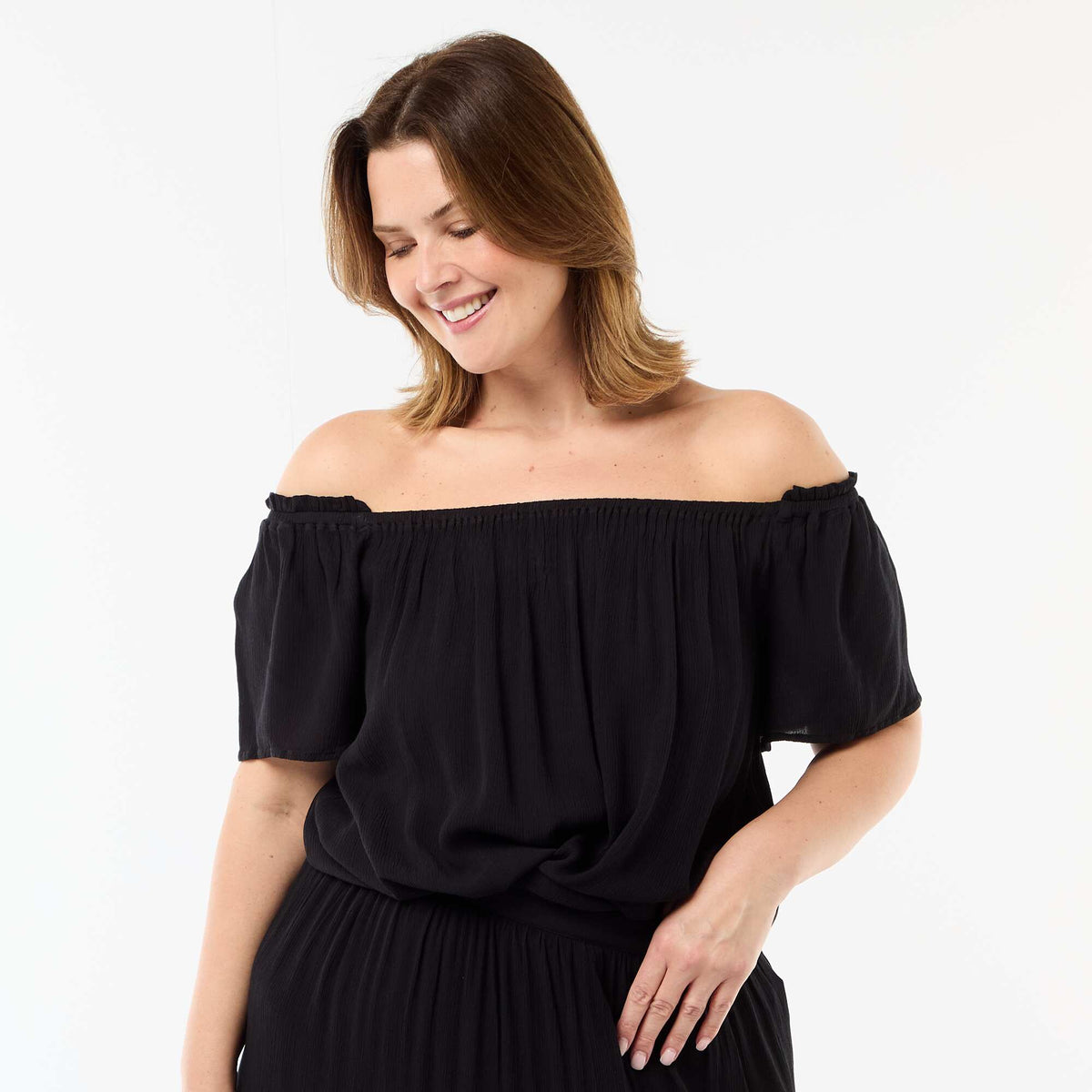 Blouse fluide crêpée à manches courtes NOIR