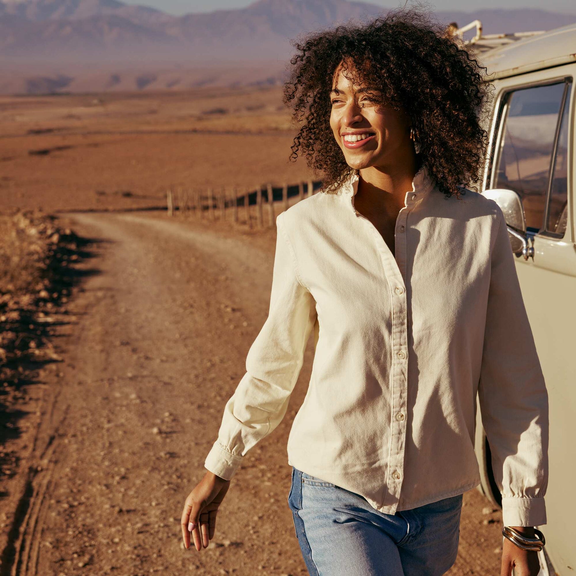 Blouse en denim avec col volanté JAUNE