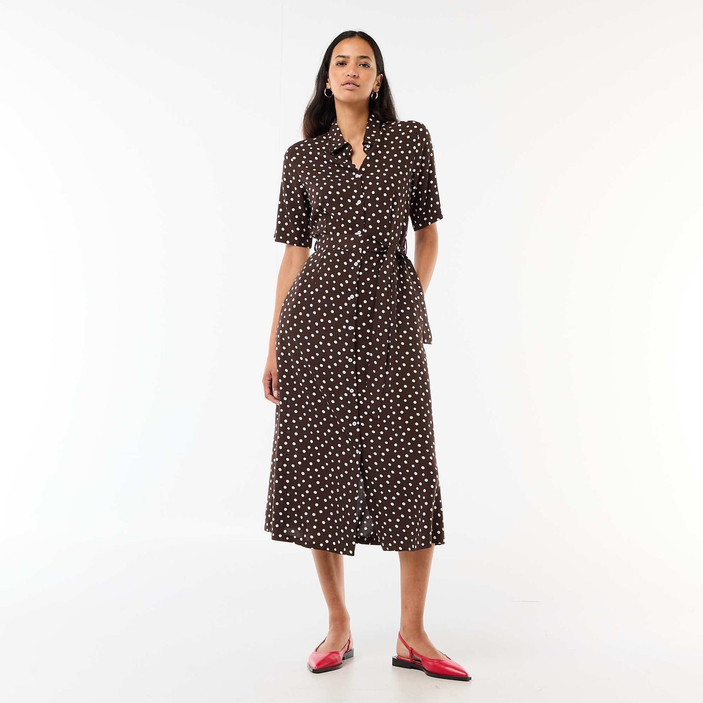 Robe longue forme chemise avec ceinture à nouer all-over MARRON