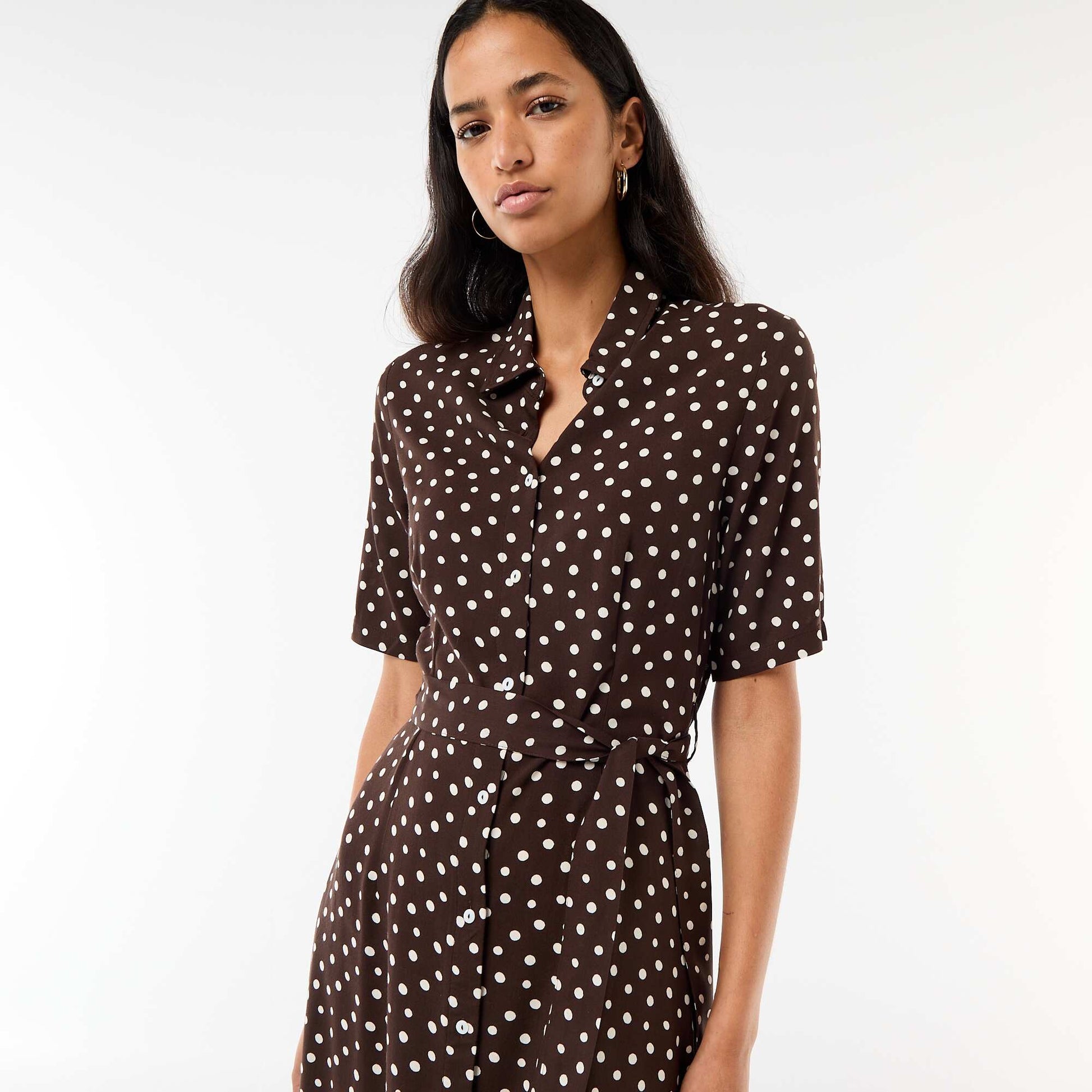 Robe longue forme chemise avec ceinture à nouer all-over MARRON