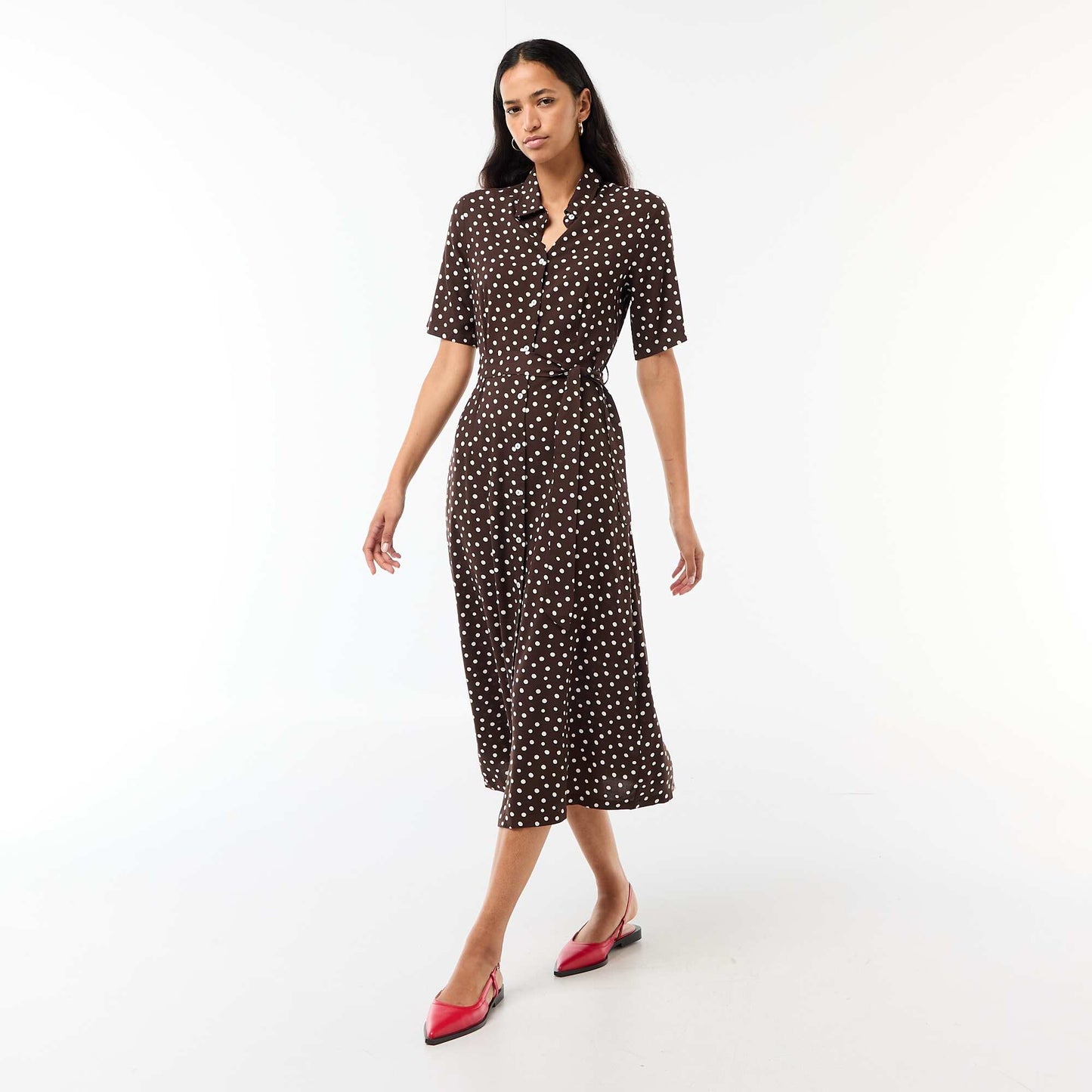 Robe longue forme chemise avec ceinture à nouer all-over MARRON