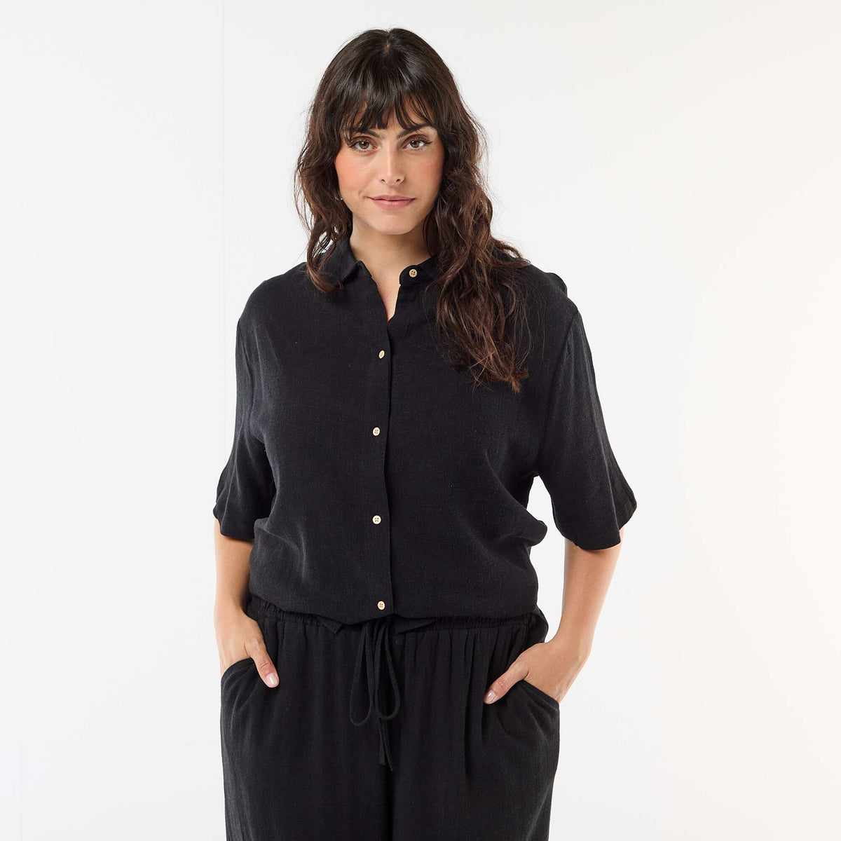 Chemise à manches courtes boutonnée NOIR
