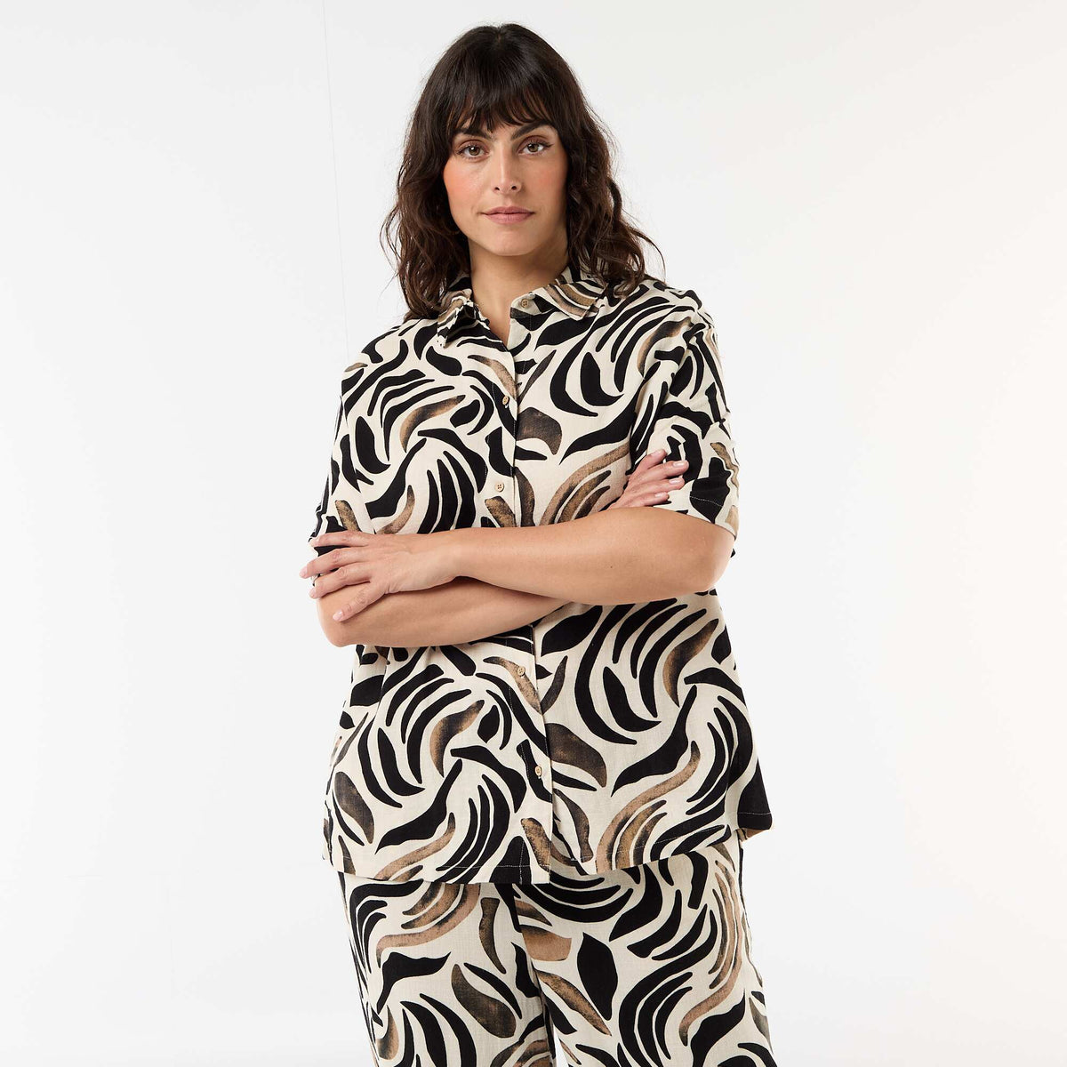 Chemise à manches courtes boutonnée NOIR
