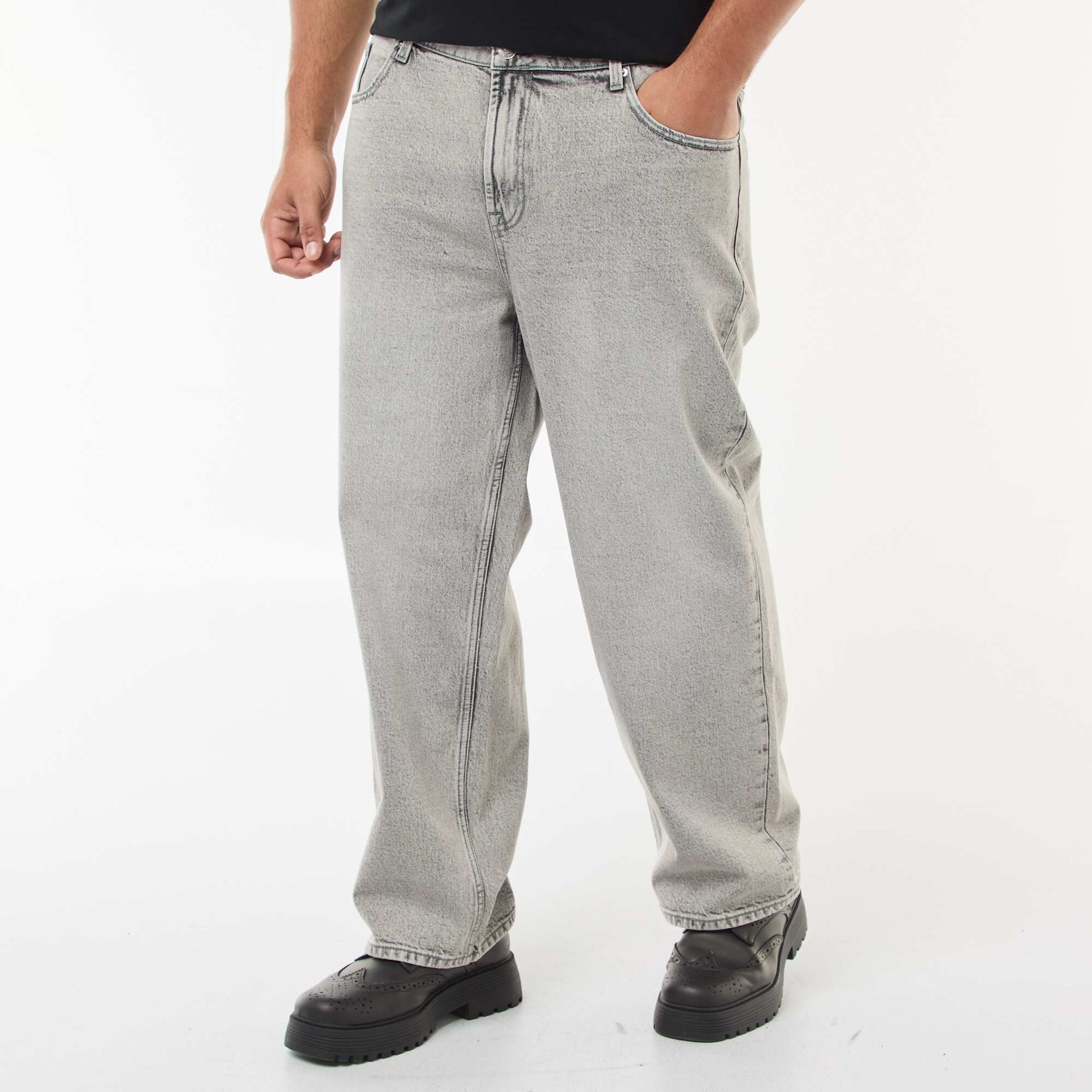 Pantalon denim coupe relaxed fit GRIS