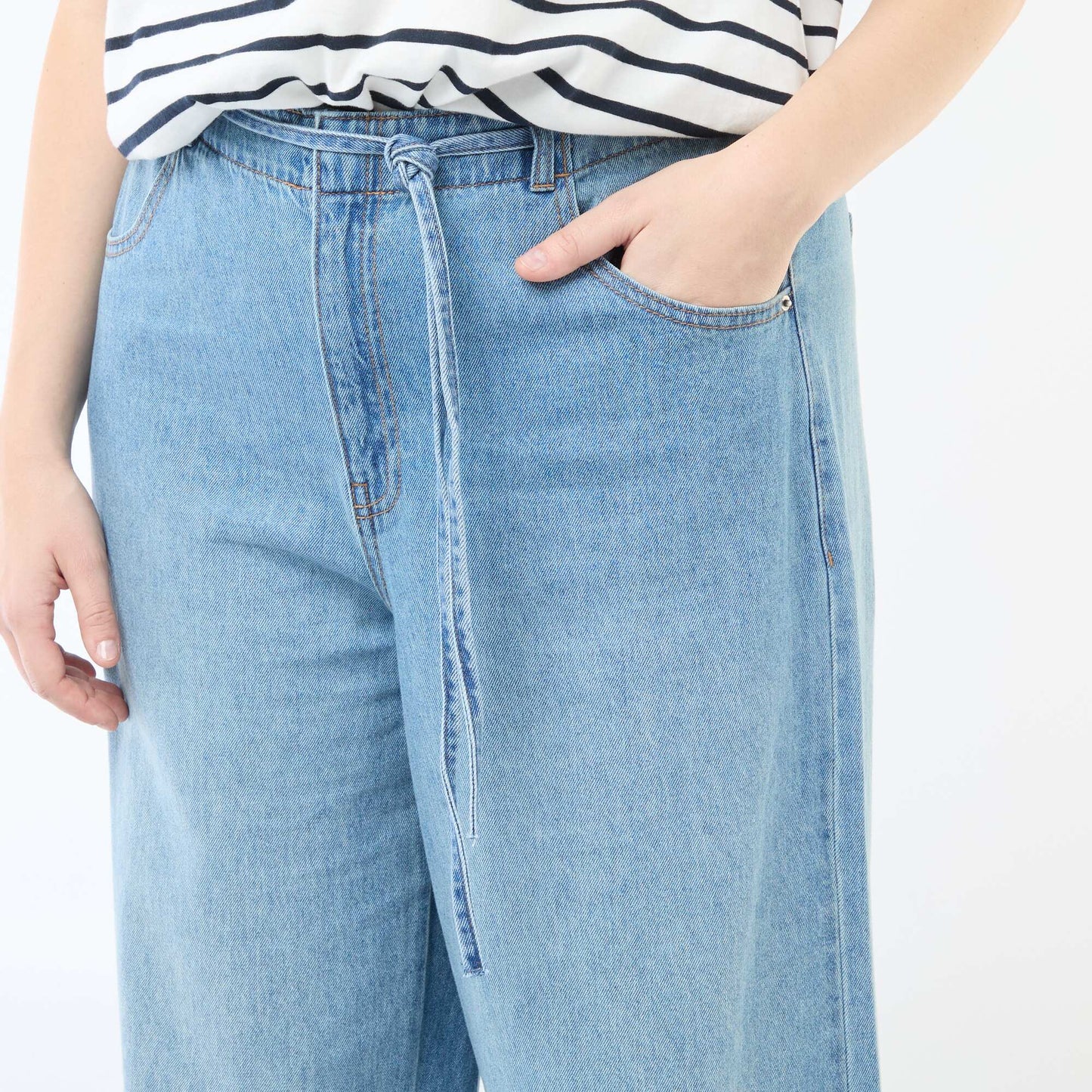 Pantalon denim / jean  taille basse et coupe large BLEU